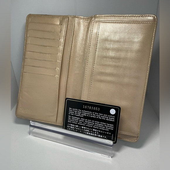 Chanel Camilla  embossed  ContinentalWallet - Picture 7 of 17